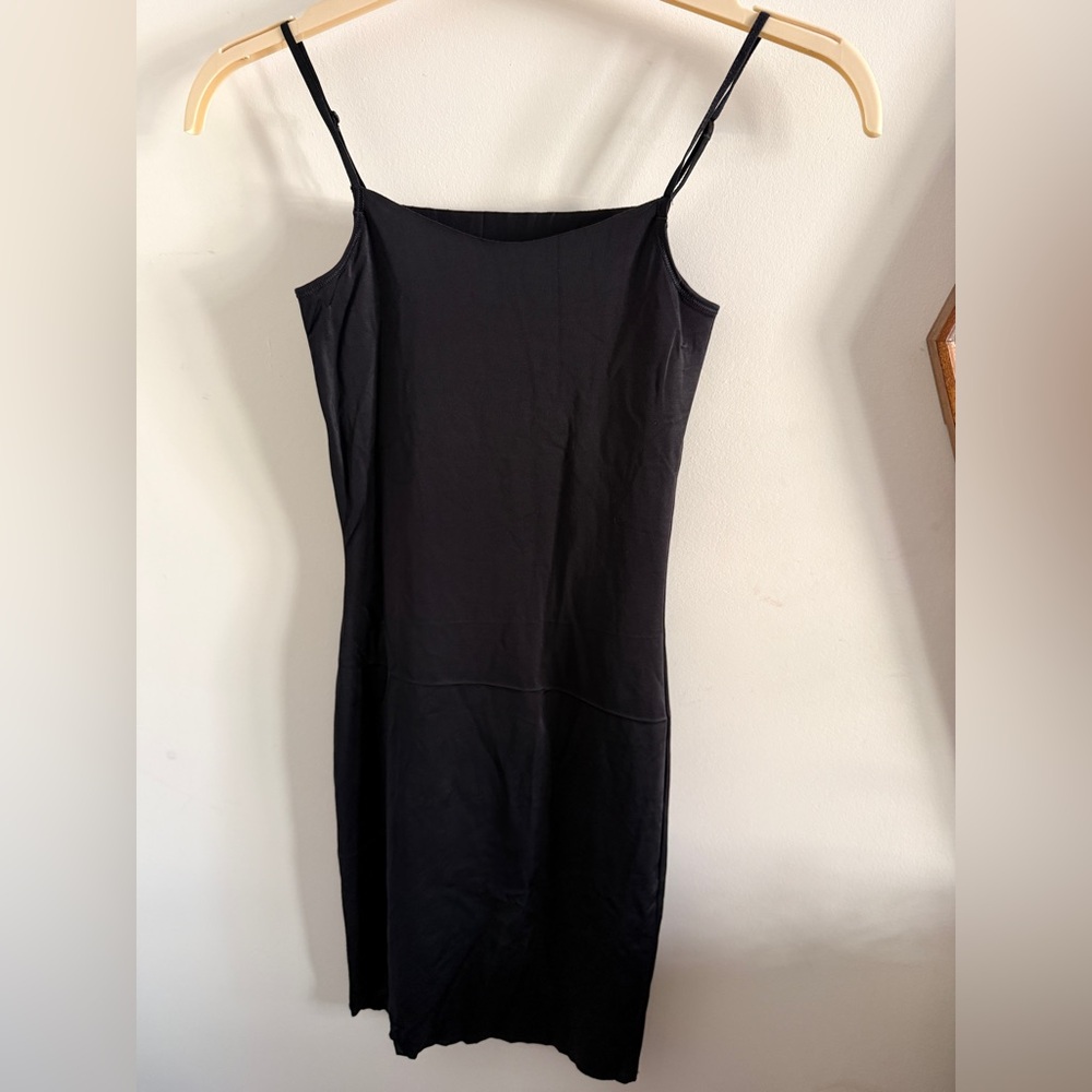Vassarette Elegant Black Under Dress